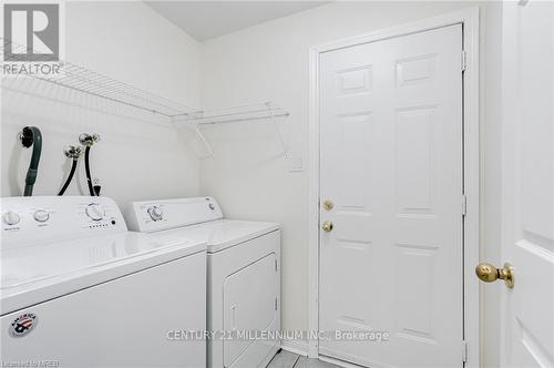 381 Ferndale Road S, Barrie (Ardagh), ON - Indoor Photo Showing Laundry Room