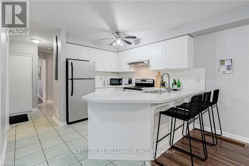 381 Ferndale Road S, Barrie (Ardagh), ON - Indoor Photo Showing Kitchen