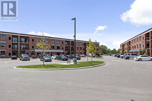 3180 Meadowbrook Lane Unit# 110, Windsor, ON - Outdoor With Facade