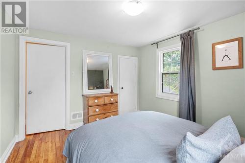 2706 Priscilla Street, Ottawa, ON - Indoor Photo Showing Bedroom