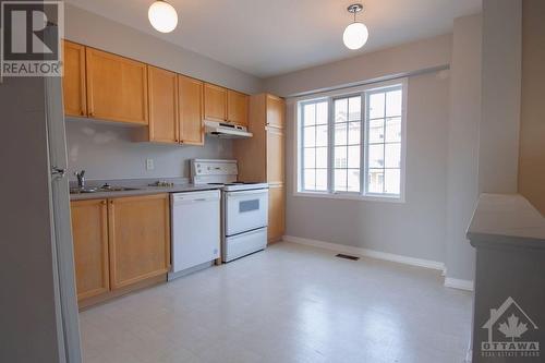 73 Manhattan Crescent, Ottawa, ON - Indoor Photo Showing Kitchen