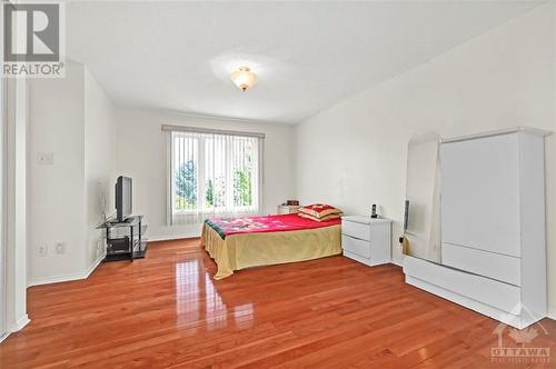 152 Flamborough Walk, Kanata, ON - Indoor Photo Showing Bedroom