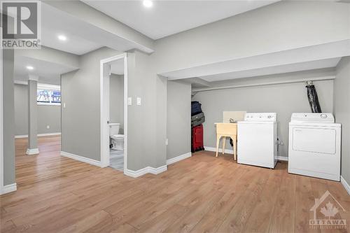 152 Flamborough Walk, Kanata, ON - Indoor Photo Showing Laundry Room