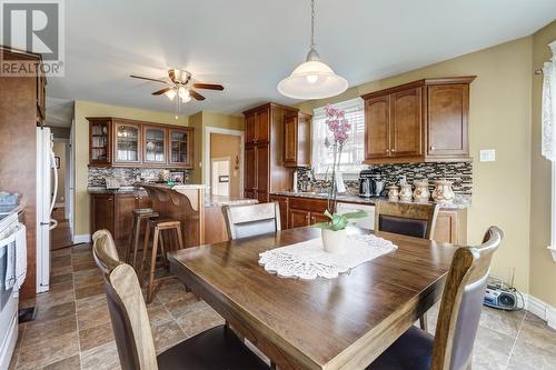 195 Highway East Other, Victoria, NL - Indoor Photo Showing Dining Room