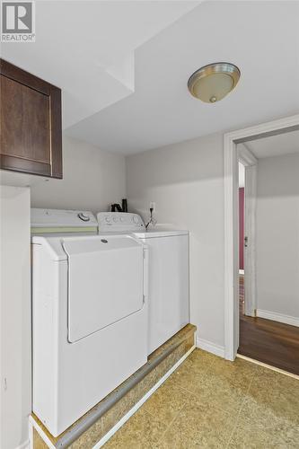 68 Cashin Avenue, St. John'S, NL - Indoor Photo Showing Laundry Room