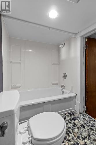 68 Cashin Avenue, St. John'S, NL - Indoor Photo Showing Bathroom