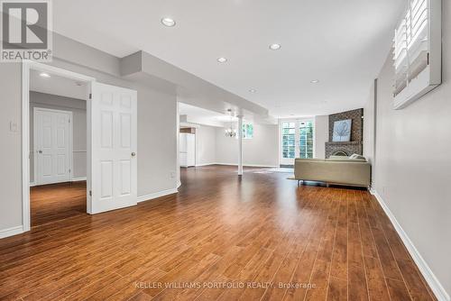 18 Ballyconnor Court, Toronto, ON - Indoor