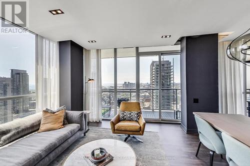 3108 - 88 Blue Jays Way, Toronto, ON - Indoor Photo Showing Living Room