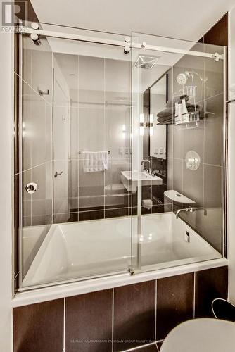 3108 - 88 Blue Jays Way, Toronto (Waterfront Communities), ON - Indoor Photo Showing Bathroom