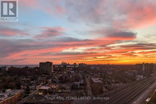 1611 - 20 Minowan Miikan Lane, Toronto, ON - Outdoor With View