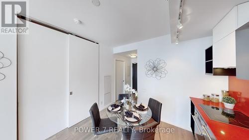 3111 - 125 Peter Street, Toronto (Waterfront Communities), ON - Indoor Photo Showing Dining Room