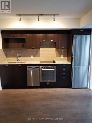 517 - 275 Village Green Square, Toronto, ON - Indoor Photo Showing Kitchen With Upgraded Kitchen