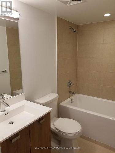 517 - 275 Village Green Square, Toronto, ON - Indoor Photo Showing Bathroom