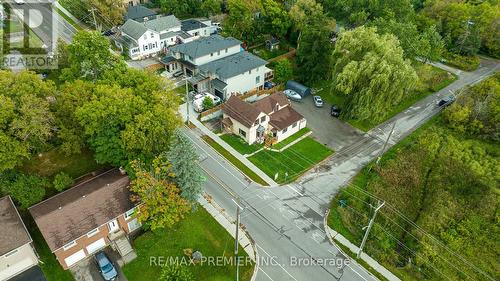 644 Srigley Street, Newmarket, ON - 