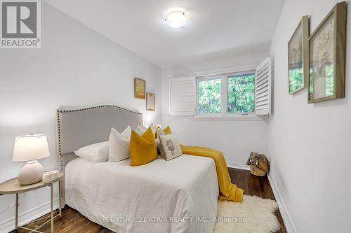 147 Chassie Court, Richmond Hill, ON - Indoor Photo Showing Bedroom