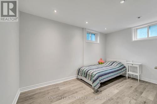 147 Chassie Court, Richmond Hill, ON - Indoor Photo Showing Bedroom