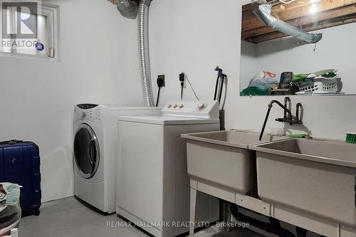 127 O'Connor Crescent, Richmond Hill, ON - Indoor Photo Showing Laundry Room