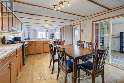 25 Grand Vista Crescent, Wellington North, ON - Indoor Photo Showing Dining Room