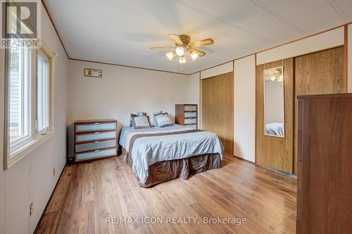 25 Grand Vista Crescent, Wellington North, ON - Indoor Photo Showing Bedroom