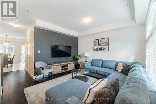 123 Borers Creek Circle, Hamilton (Waterdown), ON - Indoor Photo Showing Living Room