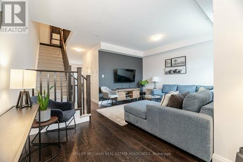 123 Borers Creek Circle, Hamilton (Waterdown), ON - Indoor Photo Showing Living Room