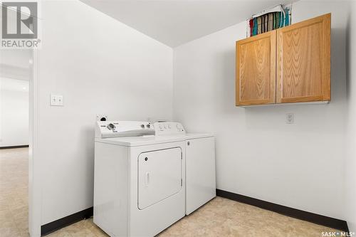 802 4Th Avenue, Raymore, SK - Indoor Photo Showing Laundry Room