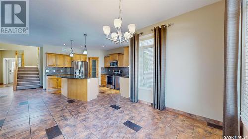 4022 Cumberland Road E, Regina, SK - Indoor Photo Showing Kitchen