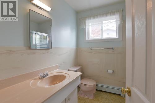 6 Boyle Street, St. John'S, NL - Indoor Photo Showing Bathroom