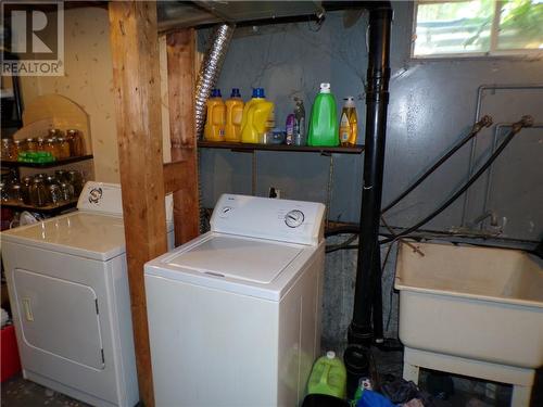 34 Beckett Boulevard, Elliot Lake, ON - Indoor Photo Showing Laundry Room