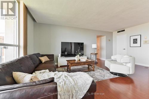 1202 - 44 Longbourne Drive, Toronto (Willowridge-Martingrove-Richview), ON - Indoor Photo Showing Living Room