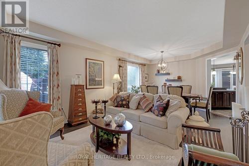 165 Brookhouse Drive, Clarington (Newcastle), ON - Indoor Photo Showing Living Room