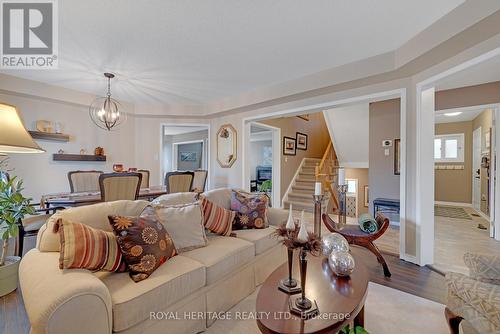 165 Brookhouse Drive, Clarington (Newcastle), ON - Indoor Photo Showing Living Room