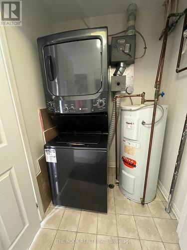 98 Aspen Springs Drive, Clarington (Bowmanville), ON - Indoor Photo Showing Laundry Room