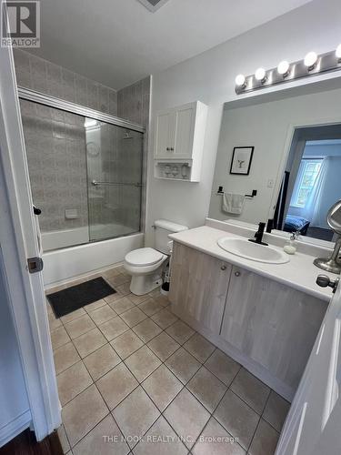 98 Aspen Springs Drive, Clarington (Bowmanville), ON - Indoor Photo Showing Bathroom