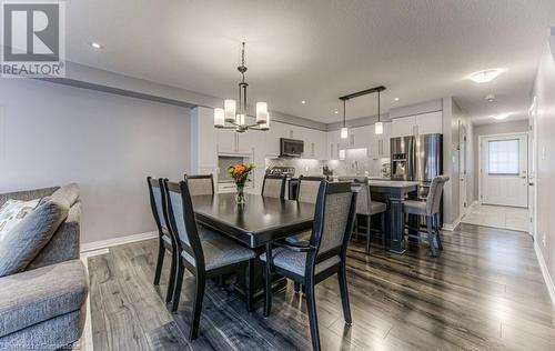 145 South Creek Drive Unit# A5, Kitchener, ON - Indoor Photo Showing Dining Room