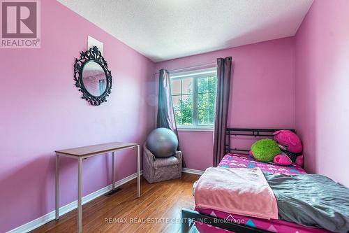 17 Coppermill Drive, Brampton (Northwest Sandalwood Parkway), ON - Indoor Photo Showing Bedroom