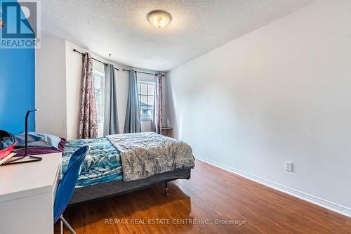 17 Coppermill Drive, Brampton (Northwest Sandalwood Parkway), ON - Indoor Photo Showing Bedroom