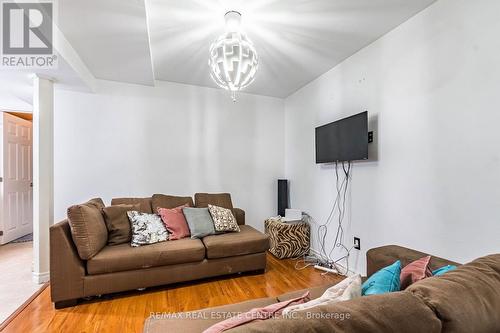 17 Coppermill Drive, Brampton, ON - Indoor Photo Showing Living Room