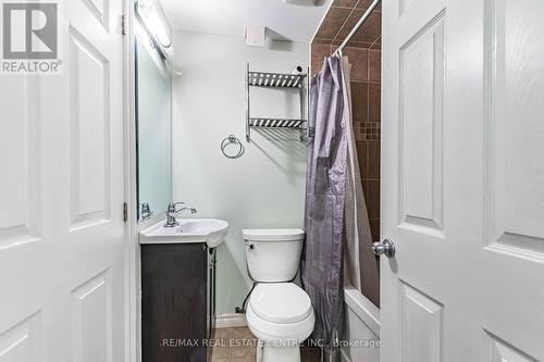 17 Coppermill Drive, Brampton (Northwest Sandalwood Parkway), ON - Indoor Photo Showing Bathroom