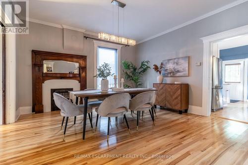 198 Duke Street, Hamilton, ON - Indoor Photo Showing Dining Room