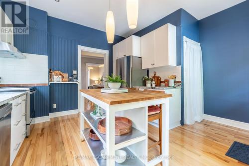 198 Duke Street, Hamilton, ON - Indoor Photo Showing Kitchen