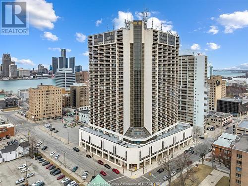 150 Park Street West Unit# 1516, Windsor, ON - Outdoor With Facade