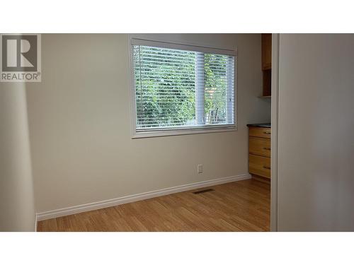 1859-1863 Ingledew Street, Prince George, BC - Indoor Photo Showing Kitchen With Double Sink