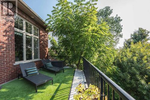 638 Clearwater Crescent E, London, ON - Outdoor