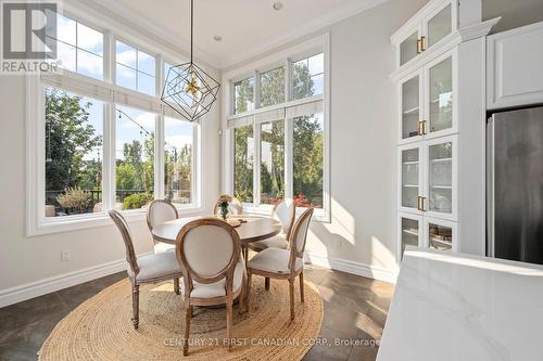 638 Clearwater Crescent E, London, ON - Indoor Photo Showing Dining Room