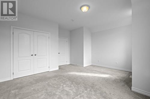 41 Workmen'S Circle, Ajax, ON - Indoor Photo Showing Other Room