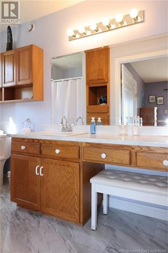 37 Carlisle Road, Douglas, NB - Indoor Photo Showing Bathroom