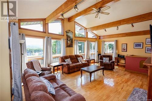 37 Carlisle Road, Douglas, NB - Indoor Photo Showing Living Room