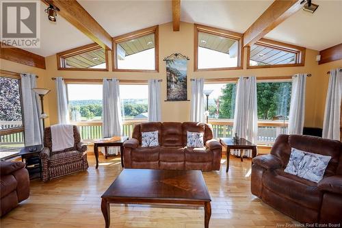 37 Carlisle Road, Douglas, NB - Indoor Photo Showing Living Room