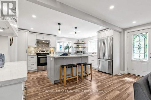 117 Elm Tree Road, Kawartha Lakes (Little Britain), ON - Indoor Photo Showing Kitchen With Upgraded Kitchen